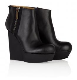 Hybria Cut In Wedge Ankle Boot